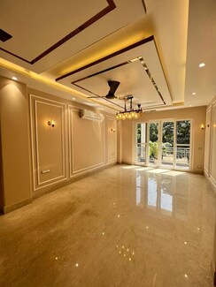 1 BHK + Pooja Room,Servant Room,Study Room,Extra Room,Basement,Store Room Apartment For Rent in Raunak 108