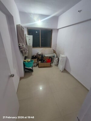 Room in 1.5 BHK Apartment at Acme Amrut, Dahisar East – for Sale