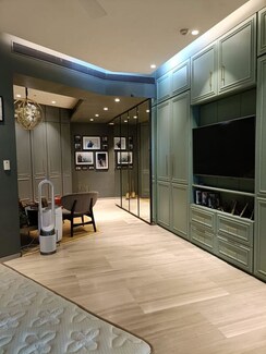 4 BHK + Servant Room,Extra Room Apartment For Rent in Lodha World One