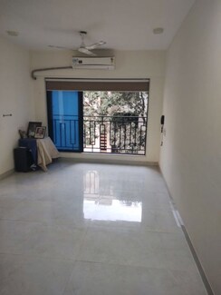 2 BHK + Pooja Room Apartment For Sale in Borivali West