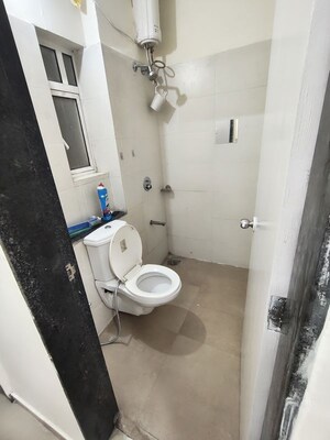 Bathroom in 3 BHK Apartment at Indiabulls Greens, New Panvel – for Sale