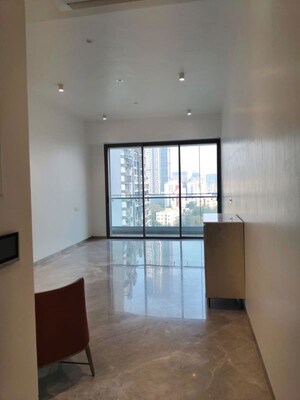 2 BHK Apartment For Rent in Chandak Cornerstone, Worli
