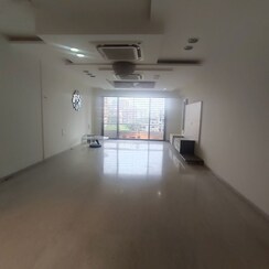 5 BHK + Pooja Room Apartment For Rent in Oberoi Realty Sky Heights