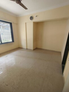 1 BHK + Pooja Room,Servant Room,Study Room,Extra Room,Basement,Store Room Apartment For Rent in Raunak Bliss