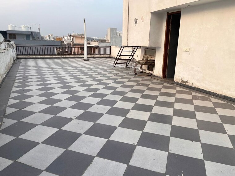 Terrace, sector 11 dwarka 4 Bedroom 2500 Sq.Ft. Apartment In Sector 11 Dwarka Delhi 10362849