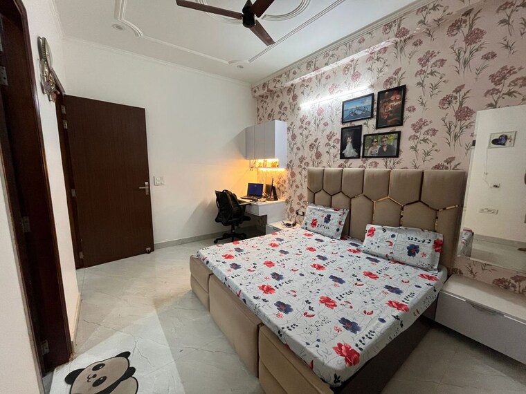 Bedroom, sector 11 dwarka 4 Bedroom 2500 Sq.Ft. Apartment In Sector 11 Dwarka Delhi 10362849