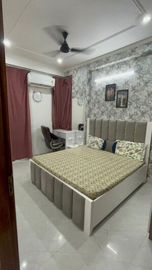 Bedroom in 4 BHK Apartment at Sector 11 Dwarka – for Rent