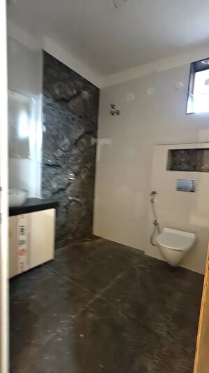 Bathroom in 3 BHK Apartment at Lakdi Ka Pul – for Rent