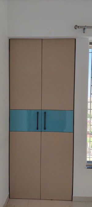 Furnished Amenities in 3 BHK Apartment at Kamalraj Datta Vihar, Moshi – for Rent