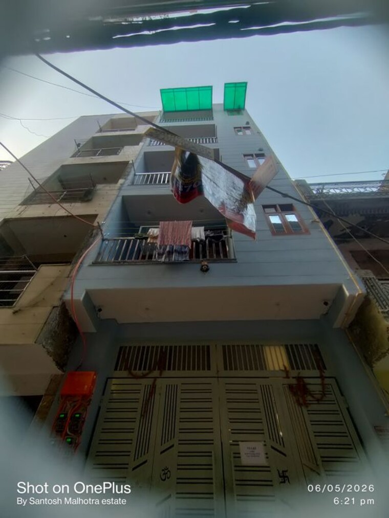 Exterior View, dwarka mor 2 Bedroom 60 Sq.Yd. Builder Floor In Dwarka Mor Delhi 10362868