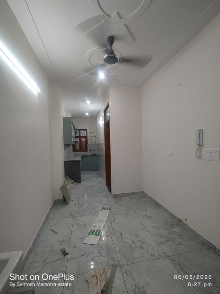 Living Room, dwarka mor 2 Bedroom 60 Sq.Yd. Builder Floor In Dwarka Mor Delhi 10362868