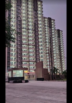 2.5 BHK Apartment For Sale in Pareena Coban Residences, Sector 99a