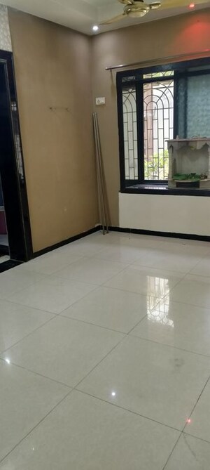 Room in 1.5 BHK Apartment at Geetanjali CHS Seawoods, Seawoods – for Rent