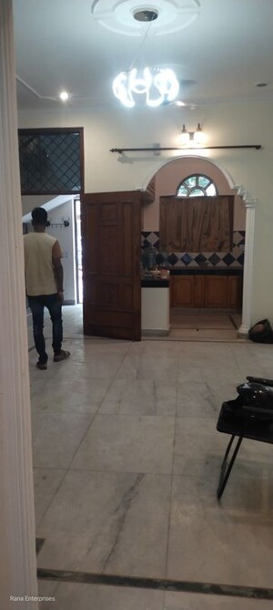 3 BHK Builder Floor For Rent in Sector 23a