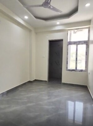 Room in 2 BHK Builder Floor at Sector 81 – for Sale