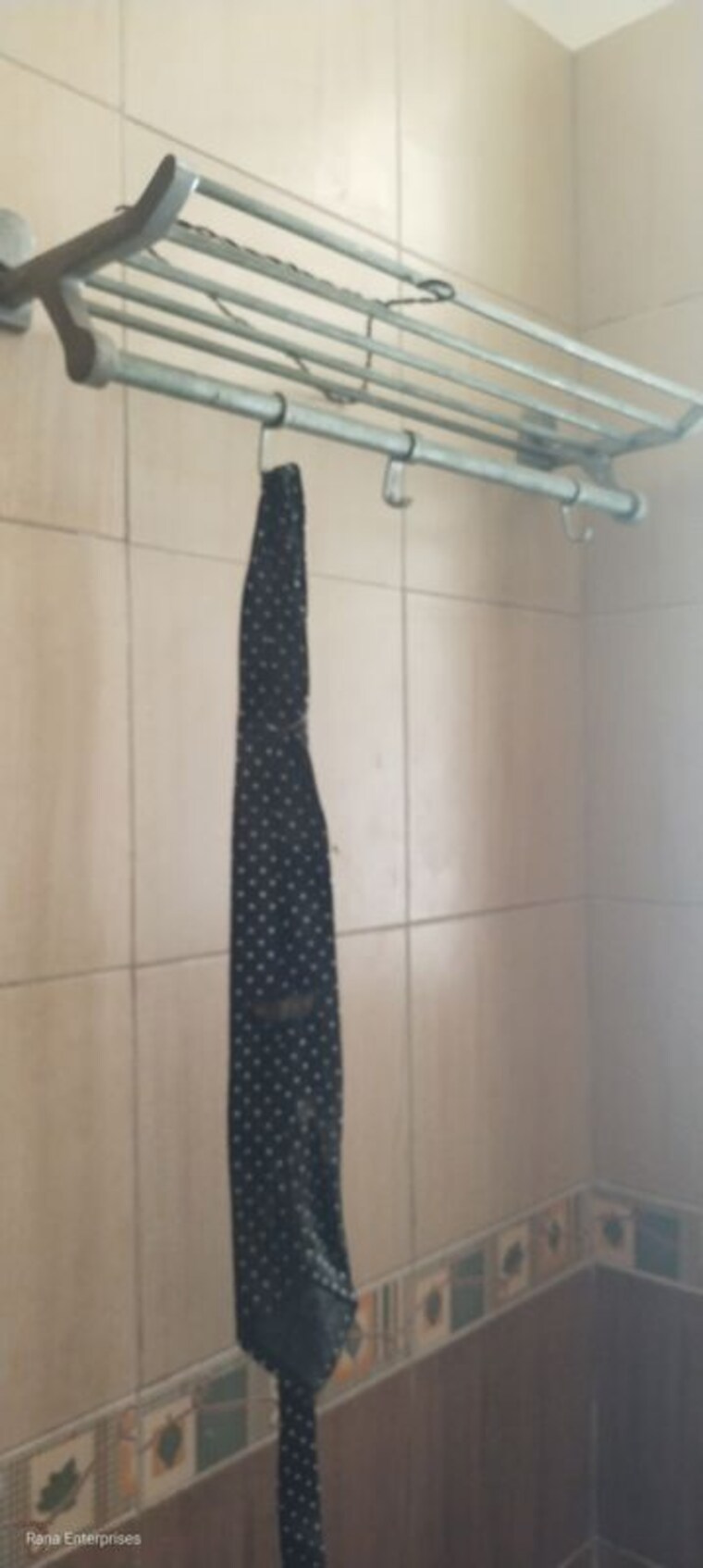 Bathroom, sector 23a 3 Bedroom 1800 Sq.Ft. Builder Floor In Sector 23a Gurgaon 10362883