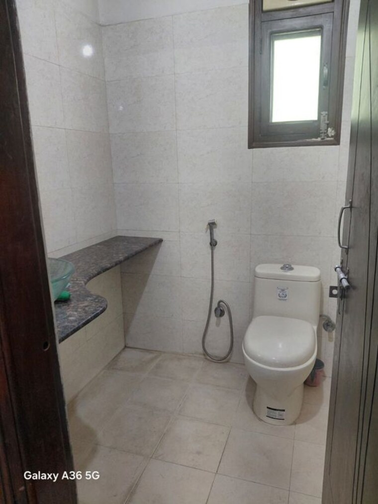 Bathroom, sector 15 4 Bedroom 3000 Sq.Ft. Builder Floor In Sector 15 Gurgaon 10362885