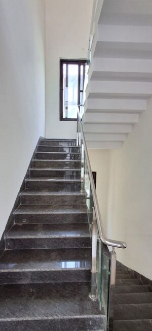 Staircase in 4 BHK Villa at Mantri Group Mantri Euphoria, Narsingi – for Rent