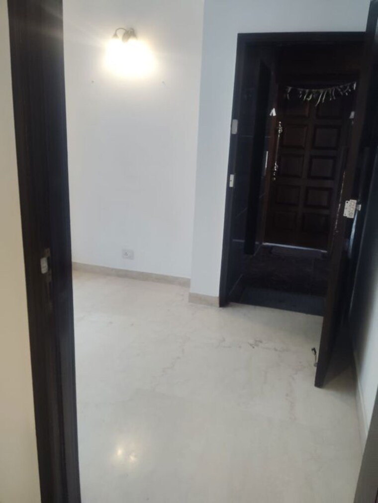 Room, vasant vihar 5 Bedroom 4500 Sq.Ft. Independent House In Vasant Vihar Delhi 10360590