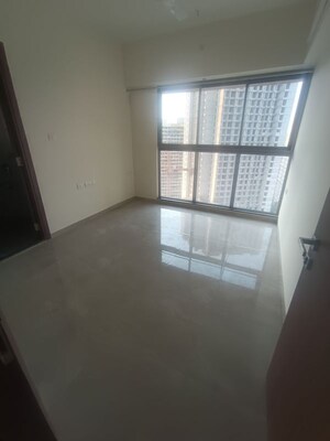 Bedroom in 2 BHK Apartment at Sheth Auris Bliss, Malad West – for Rent