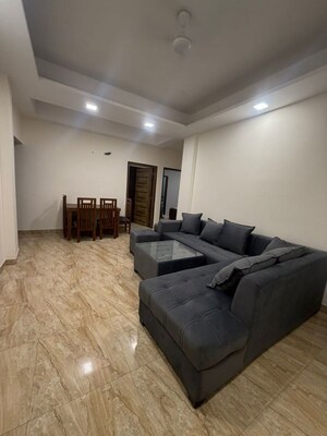 Bedroom in 2 BHK Builder Floor at Sector 40 – for Rent