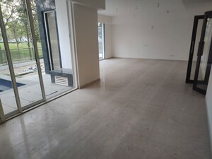 Room in 6 BHK Villa at Godrej Golf Link Villas, Sector 27 Yamuna Expressway – for Sale