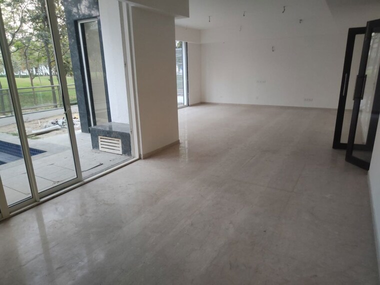 Room, godrej-golf-link-villas 6 Bedroom 6100 Sq.Ft. Villa In Sector 27 Yamuna Expressway Greater Noida 10362925