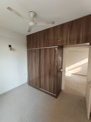 Room in 2 BHK Apartment at Shree Vardhman Mantra, Sector 67 – for Rent
