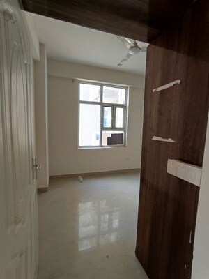 Room in 2 BHK Apartment at Shree Vardhman Mantra, Sector 67 – for Rent