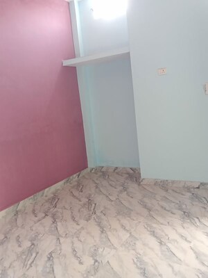 Room in 1 BHK Independent House at Aliganj – for Rent