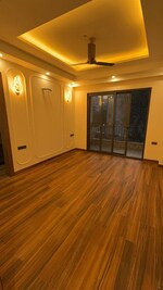 4 BHK + Servant Room 267 Sq.Yd. Builder Floor in South City 2