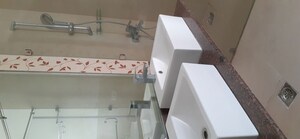 Team Area in 3.5 BHK Villa at Vipul Tatvam Villas, Sector 48 – for Rent