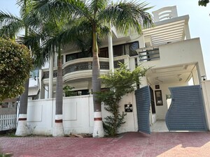 6+ BHK Villa – Exterior View View at Omaxe City - for Rent