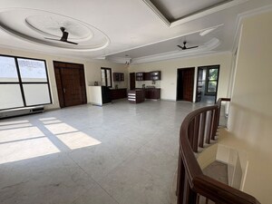  6+ BHK Villa at Omaxe City – for Rent
