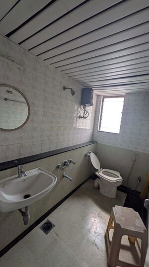 Bathroom in 3 BHK Apartment at Ashish Swapnalok Towers, Goregaon East – for Rent
