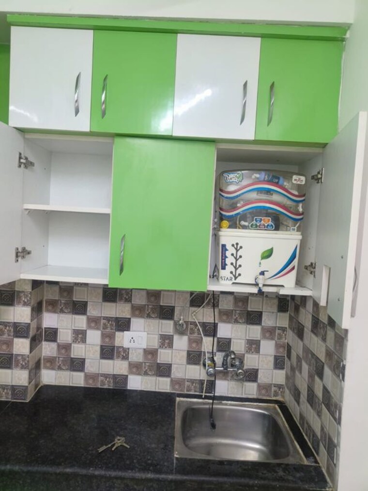 Kitchen, lr-bluemoon-homes 3 Bedroom 1470 Sq.Ft. Apartment In Raj Nagar Extension Ghaziabad 10363026