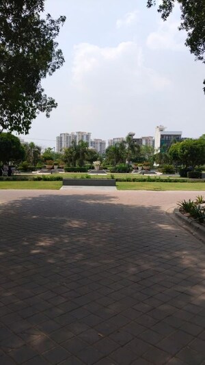  Plot – Garden View at BPTP Amstoria Plot, Sector 102 - for Sale