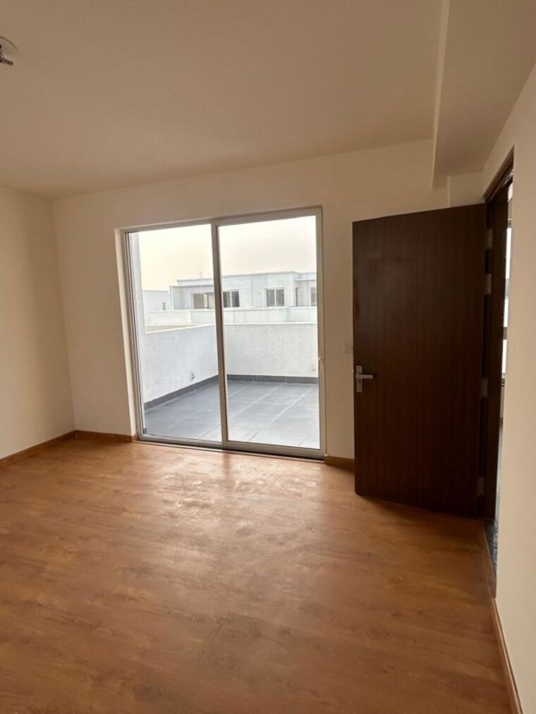 Room, godrej-golf-links-crest 4 Bedroom 150 Sq.Yd. Villa In Sector 27 Yamuna Expressway Greater Noida 10363030