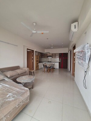 Building Lobby in Studio Apartment at Godrej Golf Link Villas, Sector 27 Yamuna Expressway – for Rent