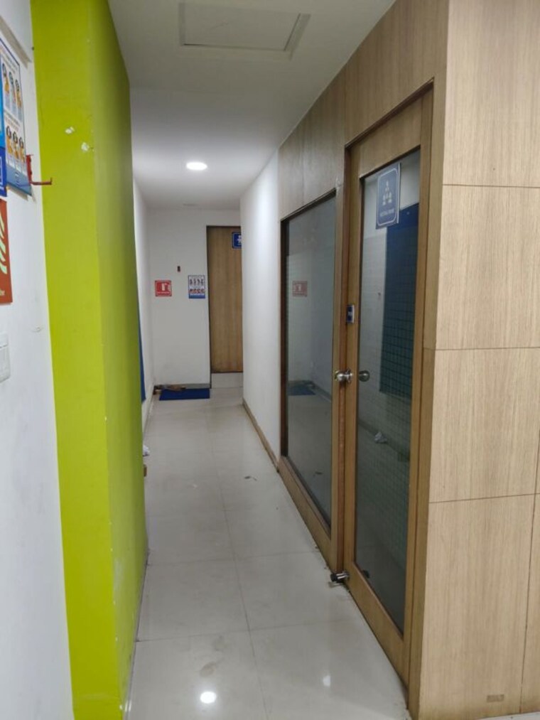 undefined, diwalipura Commercial Office Space 4000 Sq.Ft. In Diwalipura Vadodara 10363064