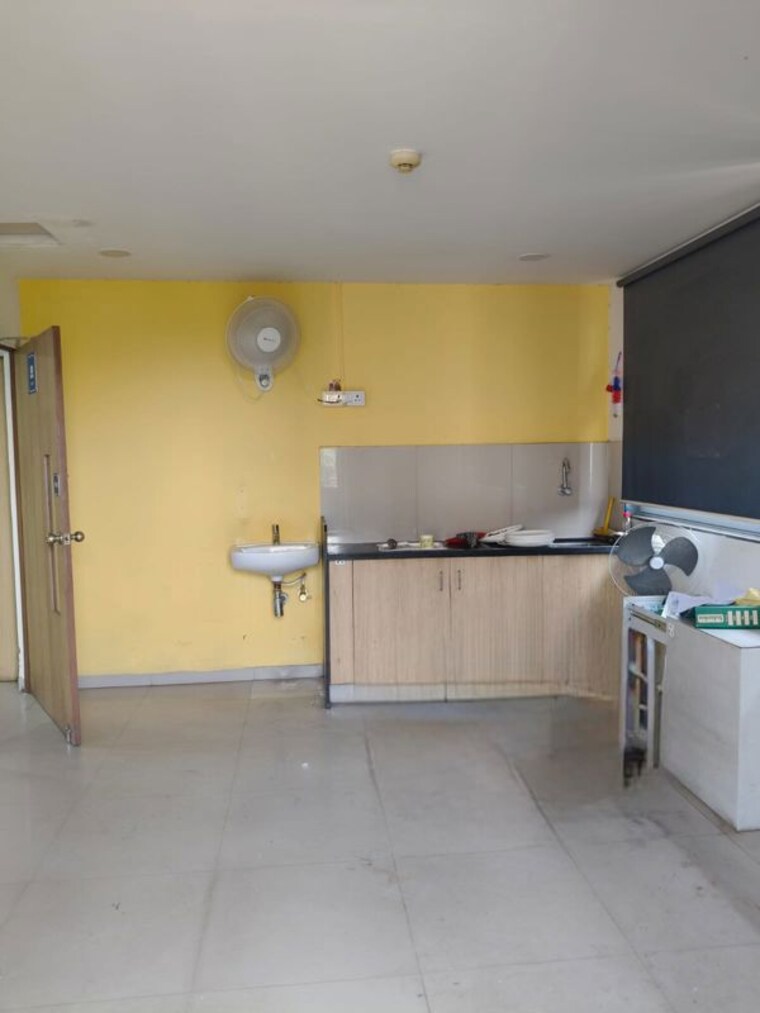 Bathroom, diwalipura Commercial Office Space 4000 Sq.Ft. In Diwalipura Vadodara 10363064