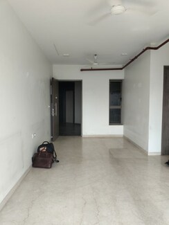2 BHK Apartment For Rent in Kalpataru Paramount A