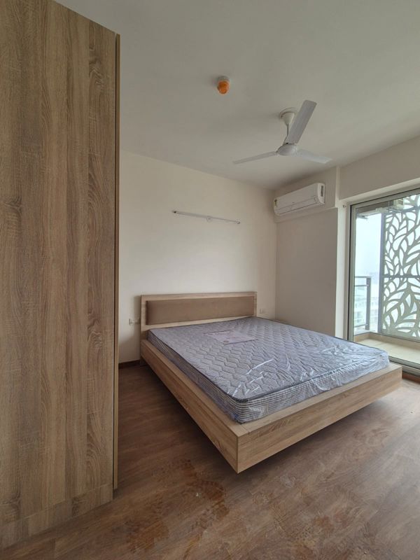 2 BHK 1450 Sq.Ft. Apartment in Godrej Golf Link Villas