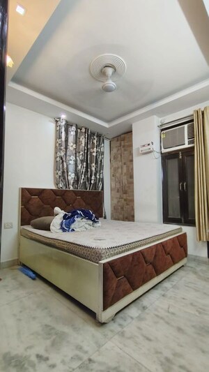 Bedroom in 2 BHK Builder Floor at Saket – for Rent