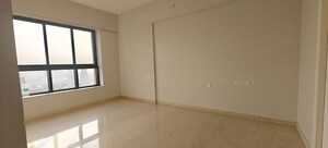 Room in 3 BHK Apartment at Shapoorji Pallonji Vicinia, Powai – for Sale