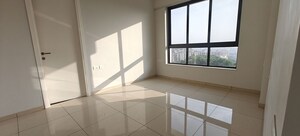 Room in 3 BHK Apartment at Shapoorji Pallonji Vicinia, Powai – for Sale