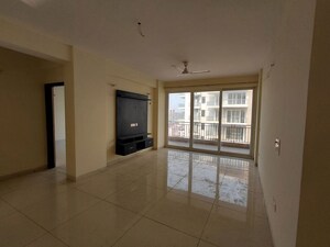 Room in 3 BHK Apartment at RPS Auria, Sector 88 – for Rent