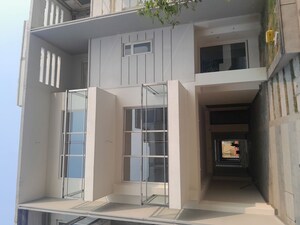 4 BHK Villa – Exterior View View at Godrej Golf Link Villas, Sector 27 Yamuna Expressway - for Sale