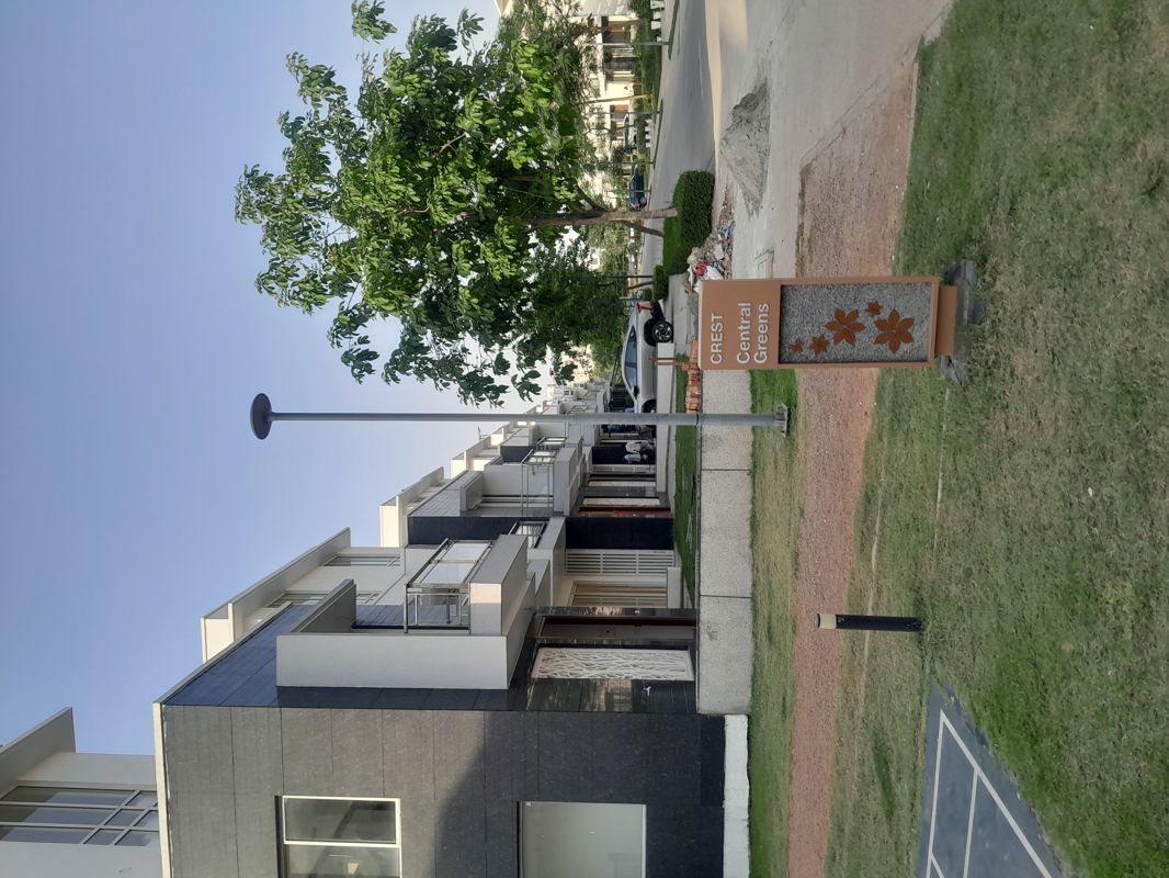 4 BHK + Servant Room,Study Room,Extra Room,Basement 220 Sq.Yd. Villa in Godrej Golf Link Villas