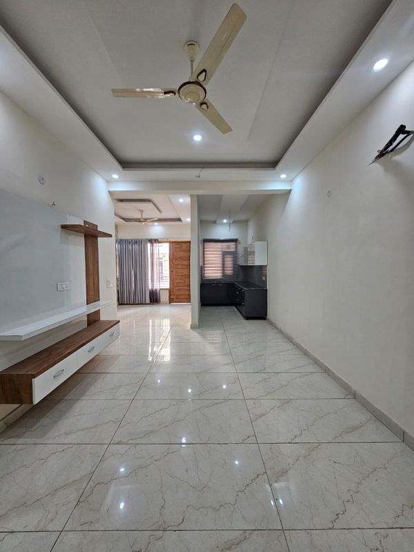 3 BHK + Pooja Room Apartment For Rent in Sector 10A